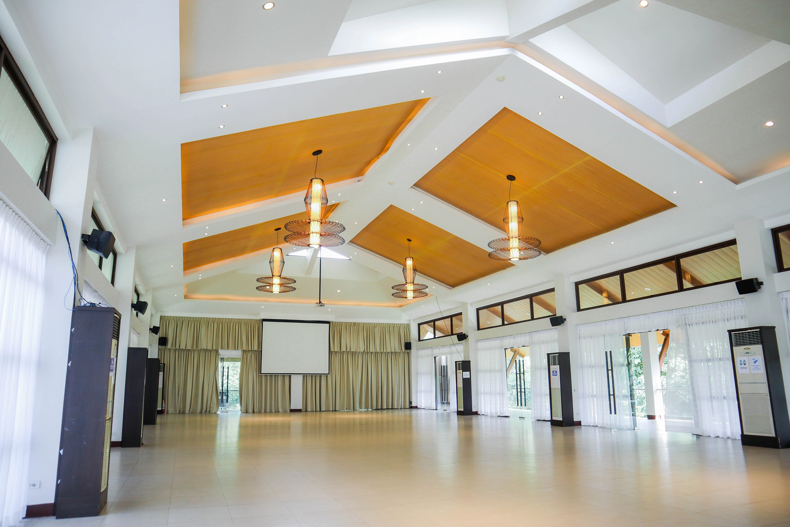venue_luxe_pavilion